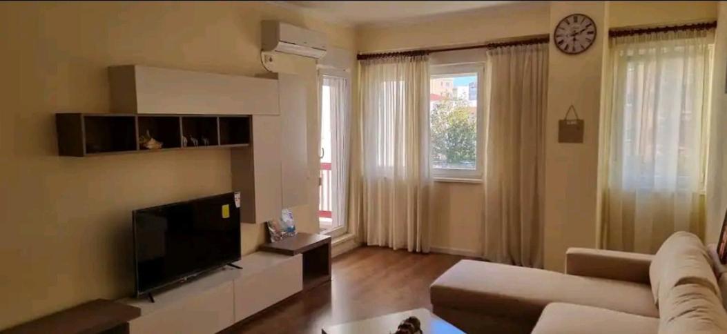 New & Great Located Apartment Near Center Tirana Exterior foto